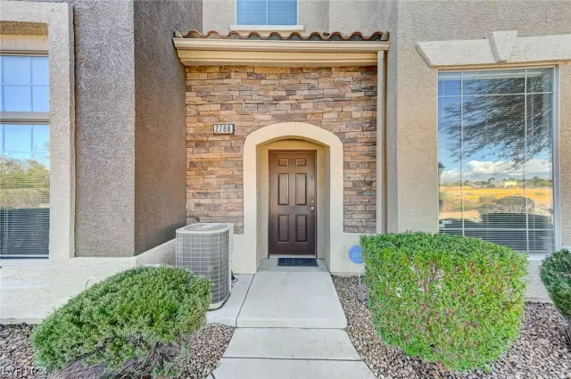 MLS: 2562167 Condo For Sale