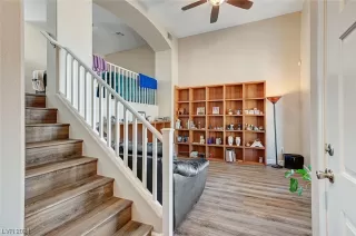 Photo #1: 2562167 Listing 