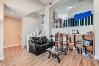 Photo #3: 2562167 Listing 