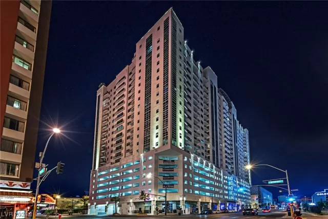 MLS: 2562192 Condo For Sale