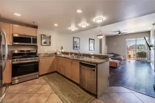 Photo #1: 2562192 Listing 