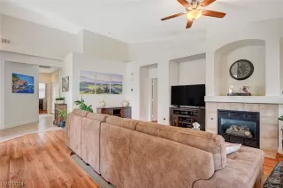 Photo #3: 2562213 Listing 