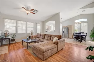 Photo #4: 2562213 Listing 