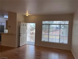 Photo #3: 2562219 Listing 