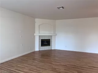 Photo #5: 2562219 Listing 