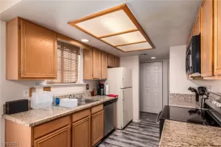 Photo #5: 2562223 Listing