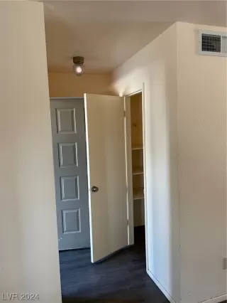 Photo #3: 2562262 Listing 