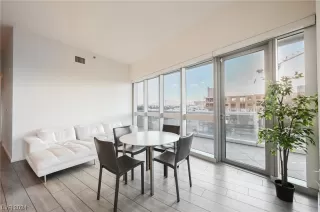 Photo #5: 2562272 Listing 