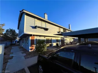 Photo #1: 2562275 Listing