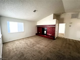 Photo #6: 2562275 Listing