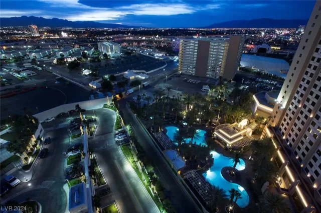 MLS: 2562308 Condo For Sale