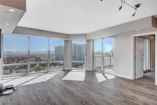 Photo #2: 2562356 Listing