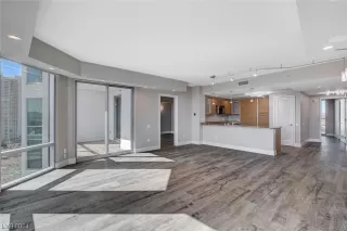 Photo #4: 2562356 Listing