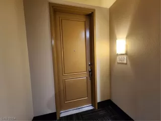 Photo #1: 2562367 Listing 