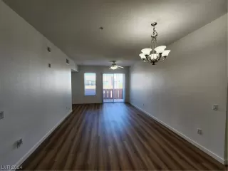 Photo #2: 2562367 Listing 