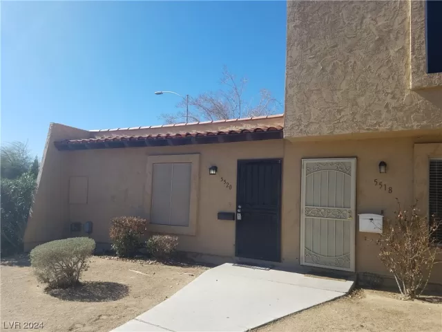 MLS: 2562390 Condo For Sale