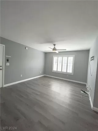 Photo #4: 2562429 Listing 