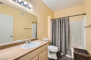 Photo #4: 2562433 Listing