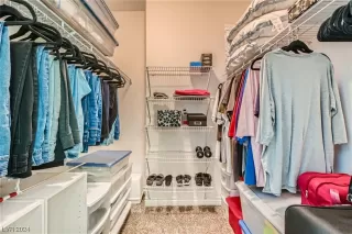 Photo #6: 2562433 Listing