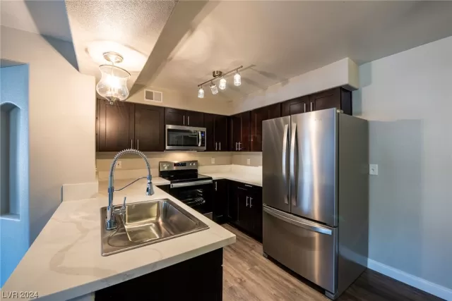 MLS: 2562441 Condo For Sale