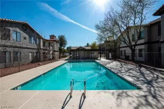 Photo #2: 2562441 Listing 