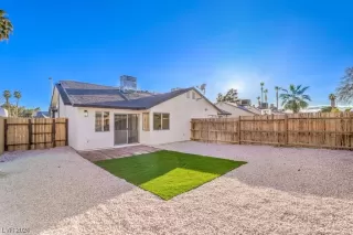 Photo #3: 2562463 Listing