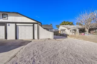 Photo #4: 2562463 Listing