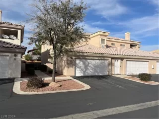 Photo #1: 2562466 Listing 