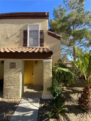 Photo #2: 2562490 Listing 