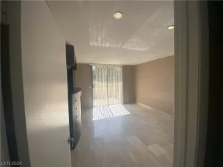 Photo #3: 2562504 Listing 