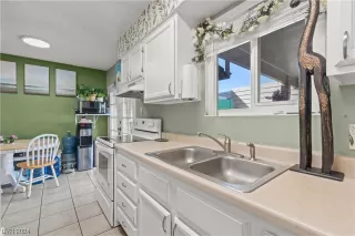 Photo #6: 2562521 Listing 