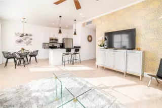 Photo #3: 2562545 Listing