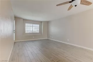 Photo #5: 2562587 Listing