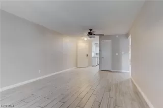 Photo #6: 2562587 Listing