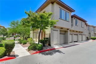 Photo #3: 2562610 Listing