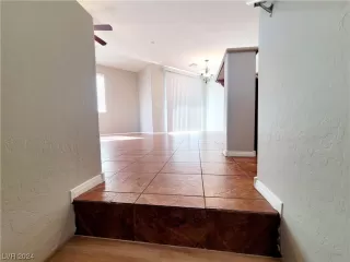 Photo #3: 2562637 Listing 