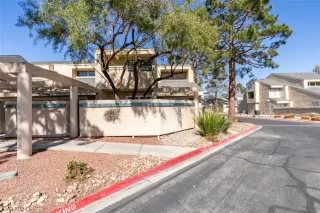 Photo #4: 2562639 Listing