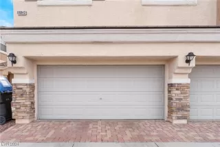 Photo #2: 2562646 Listing 