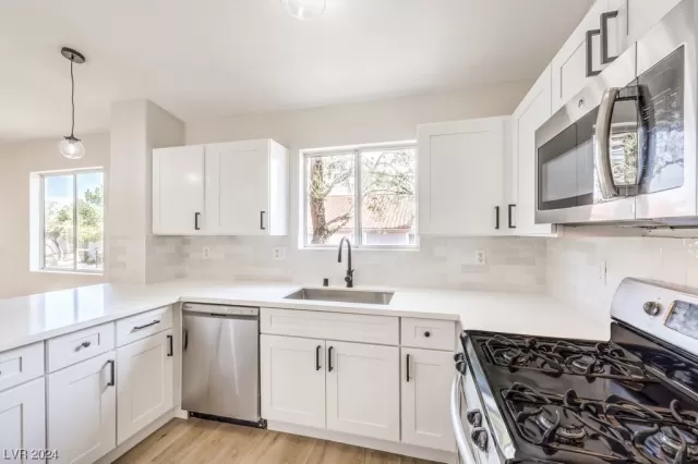 MLS: 2562651 Condo For Sale