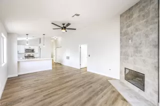 Photo #4: 2562651 Listing