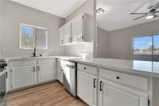 Photo #4: 2562656 Listing