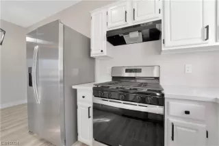 Photo #6: 2562656 Listing