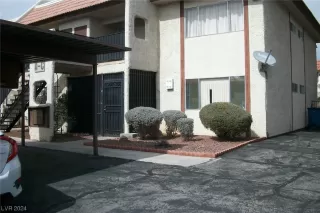 Photo #1: 2562663 Listing