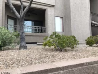 Photo #3: 2562669 Listing