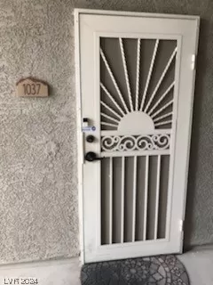 Photo #4: 2562669 Listing