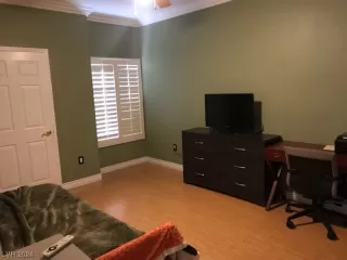 Photo #6: 2562669 Listing