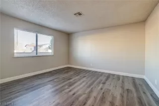 Photo #3: 2562674 Listing