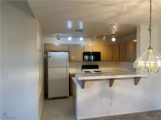 Photo #1: 2562675 Listing 