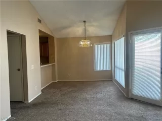 Photo #2: 2562687 Listing 