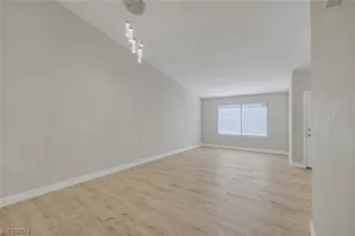 Photo #6: 2562707 Listing 